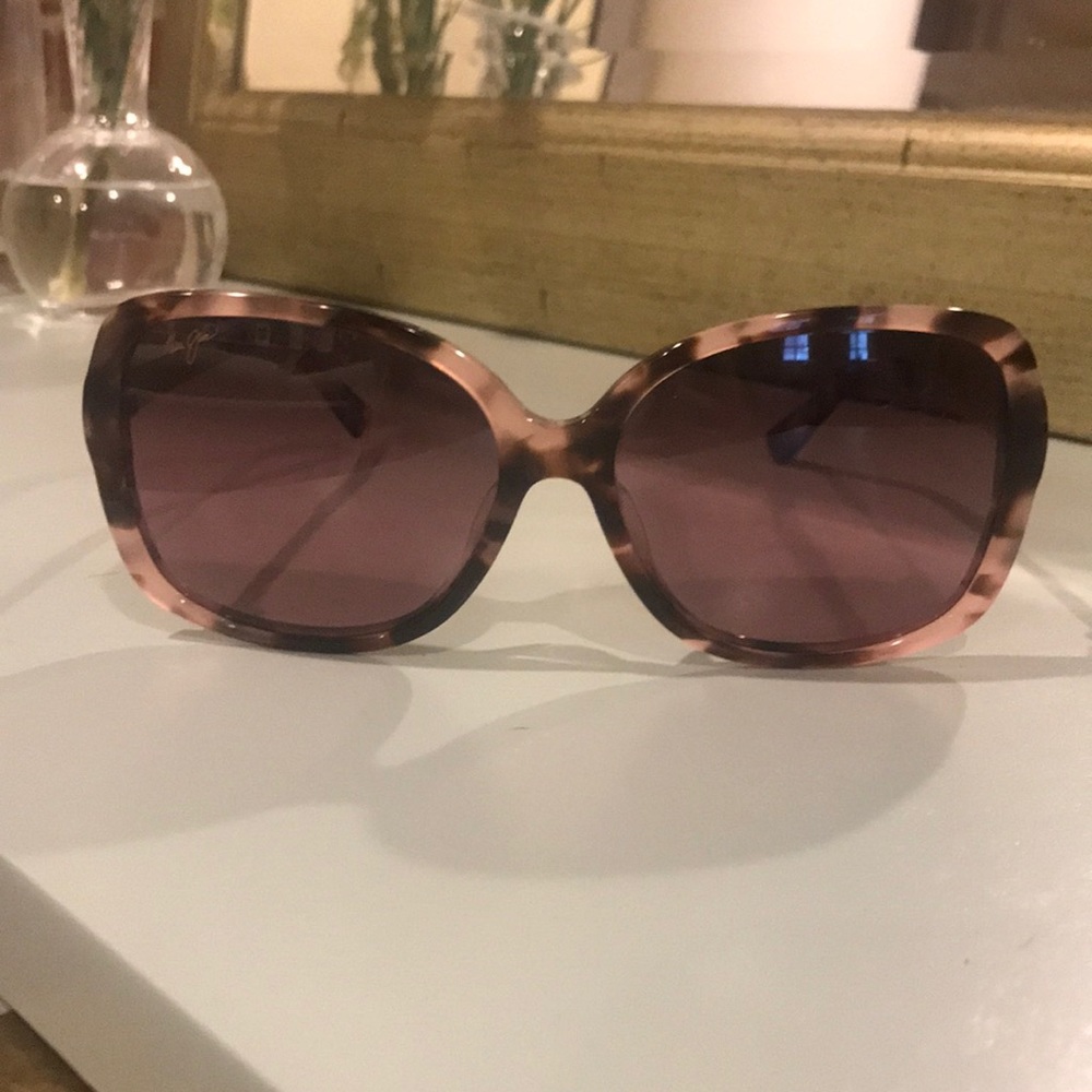 Maui Jim Melika Sunglasses & Case